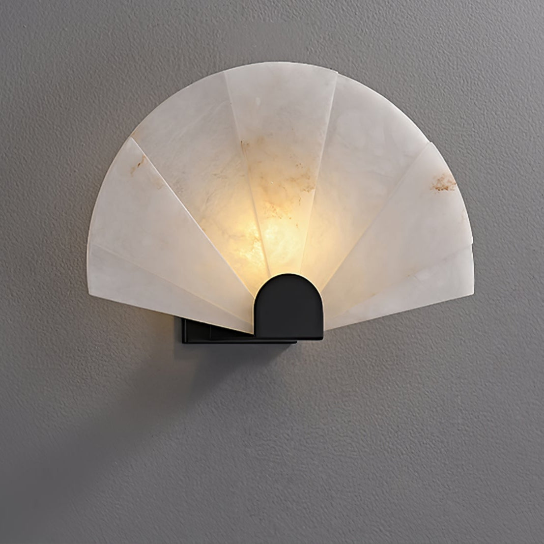 Nivelella Minimalist Alabaster Wall Light