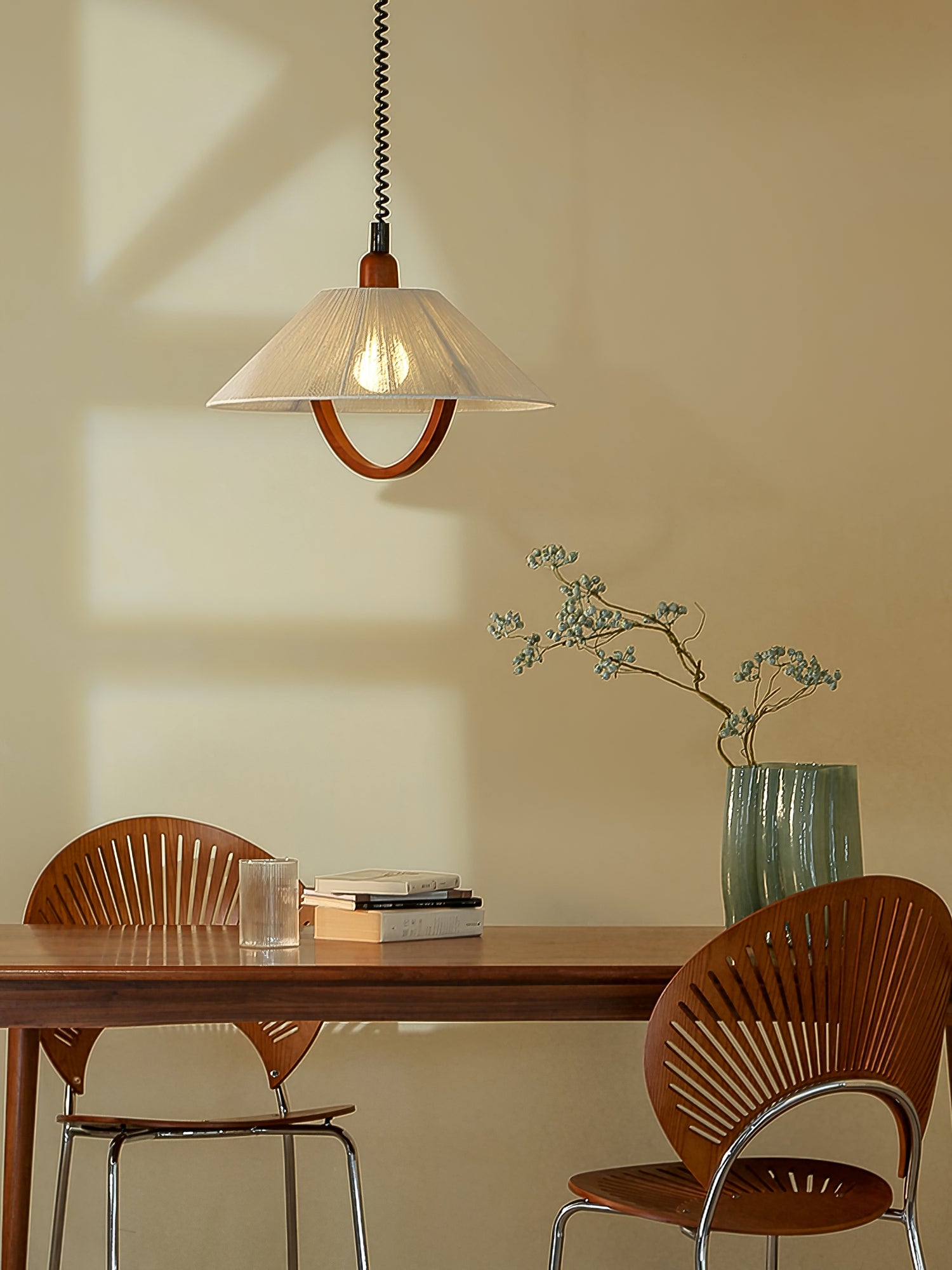 Reneria Minimalist Pendant Light