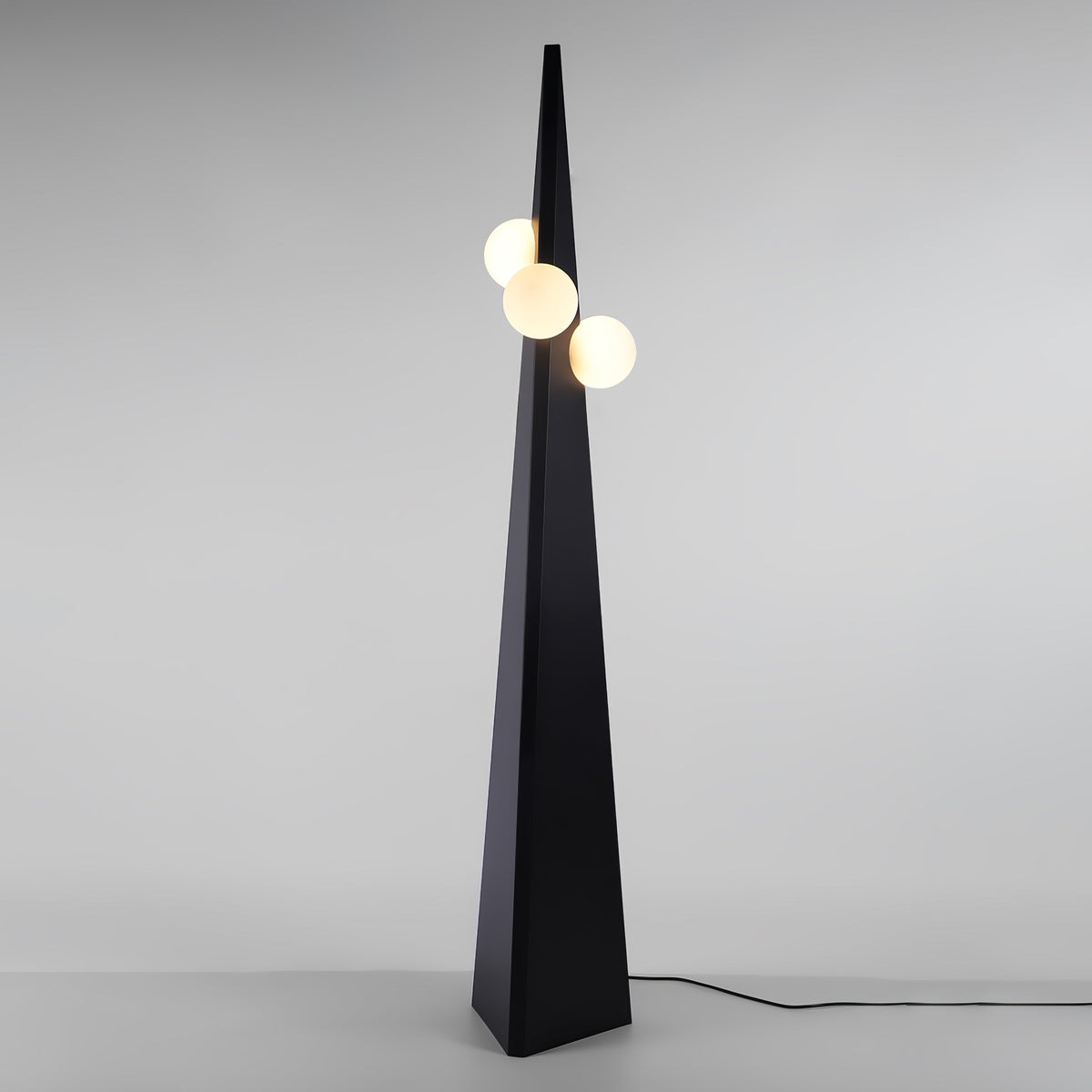 Lymarora Sculptural Floor Lamp