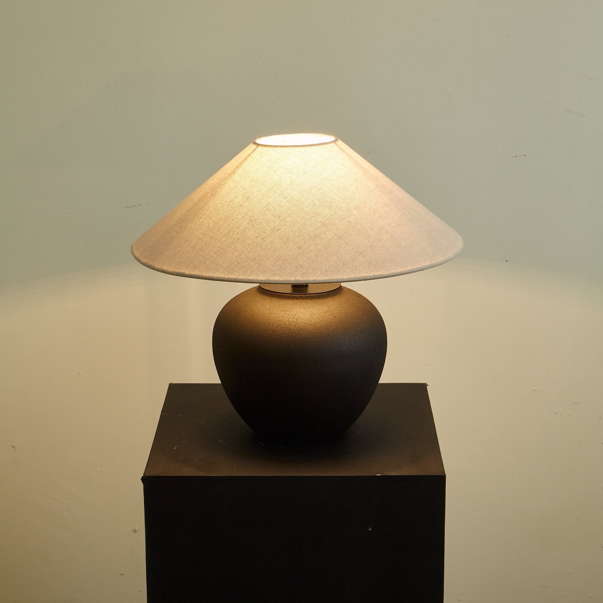 Renenella Classic Ceramics Table Lamp