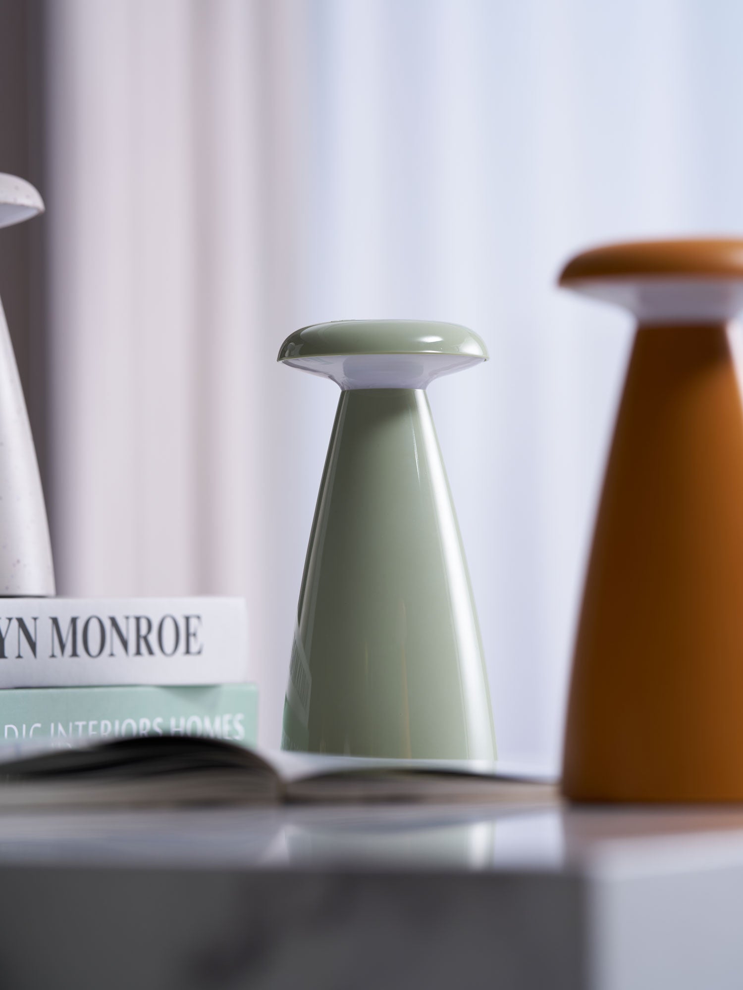 Mushroove Ceramic Minimalist Table Lamp