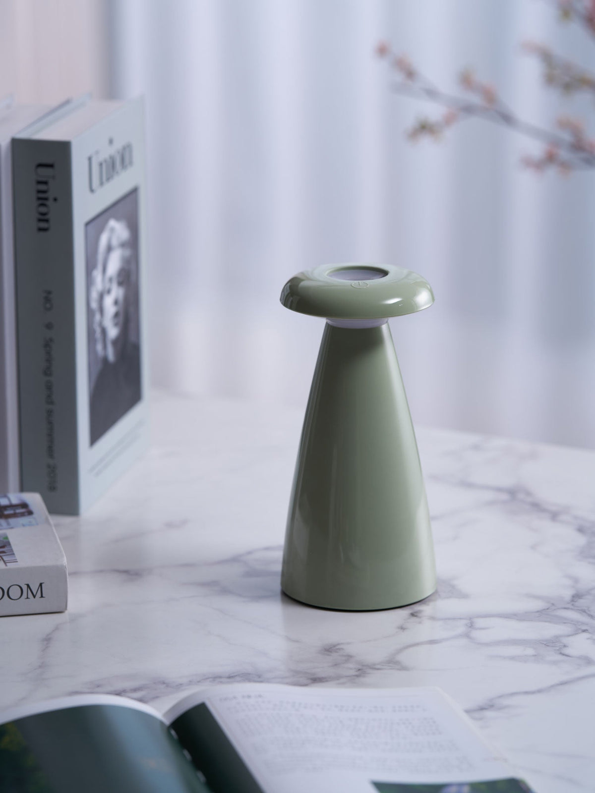 Mushroove Ceramic Minimalist Table Lamp