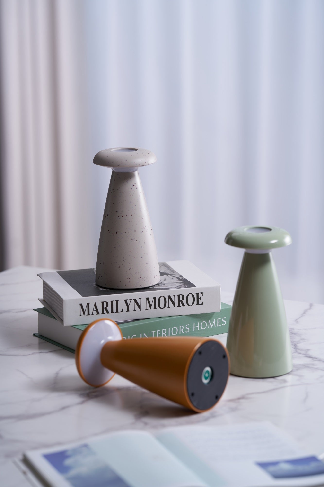 Mushroove Ceramic Minimalist Table Lamp
