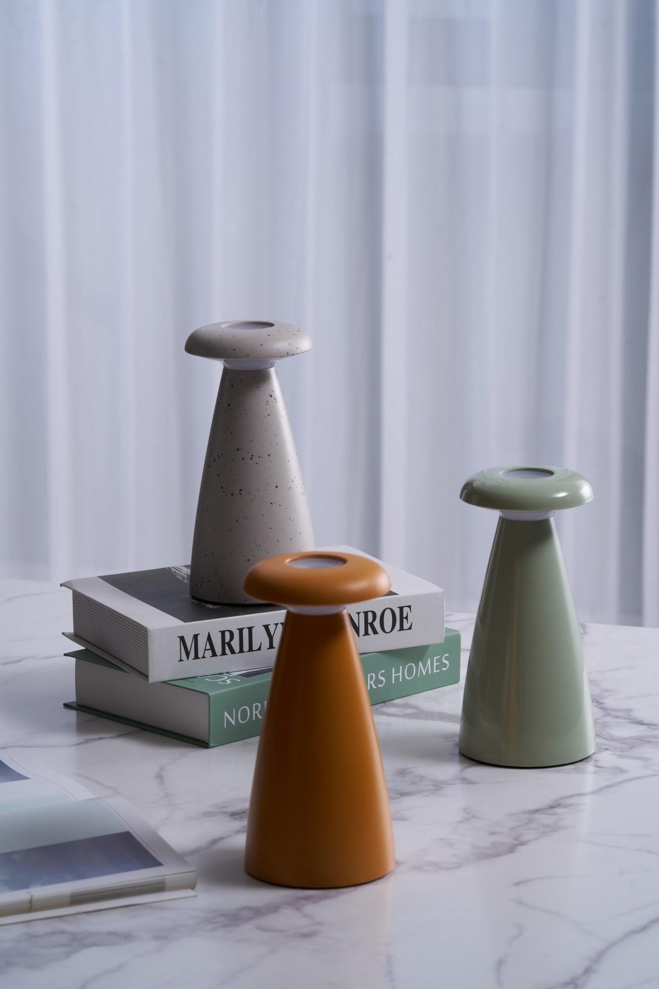Mushroove Ceramic Minimalist Table Lamp