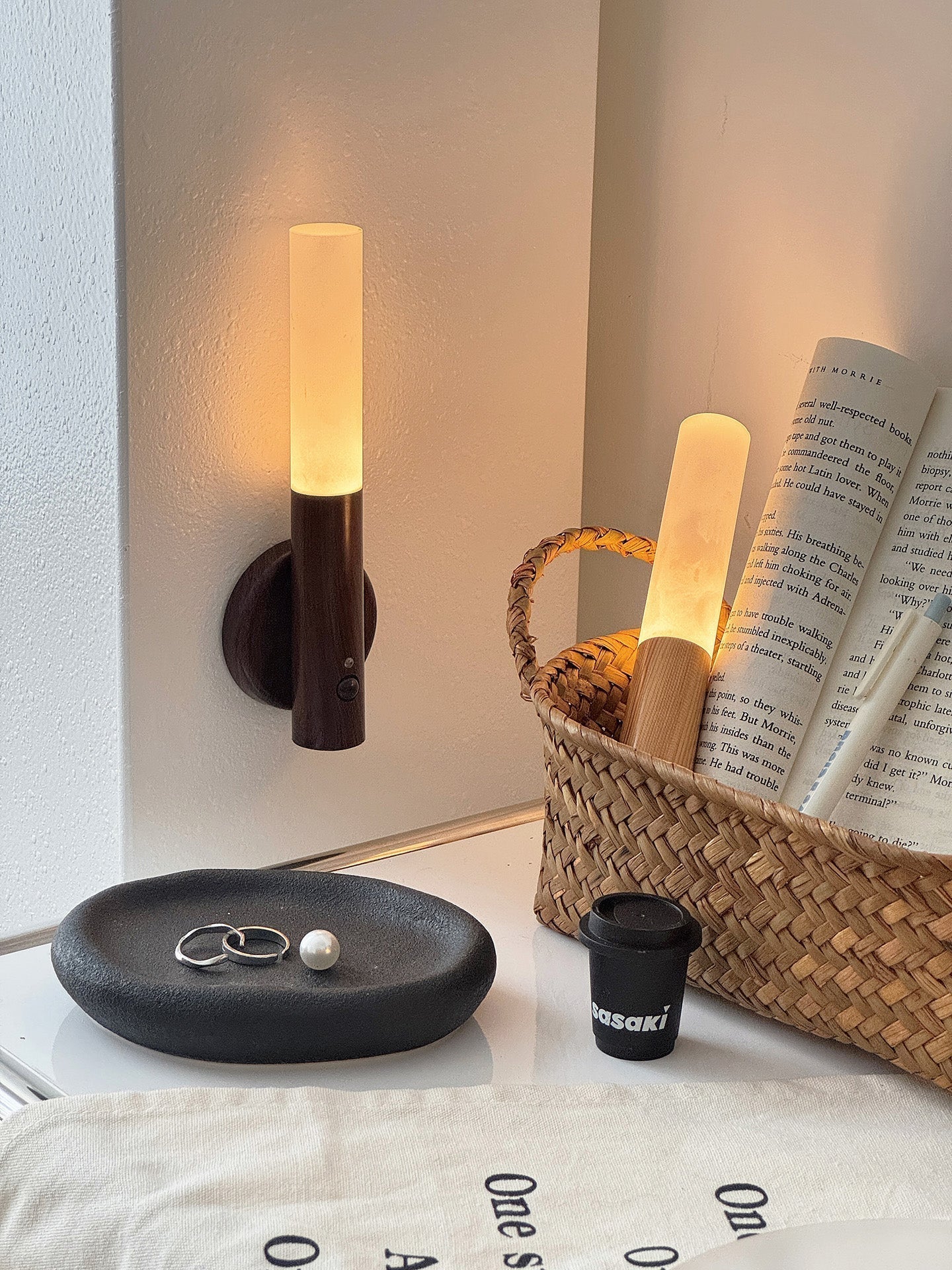 Hexl Magnet Rechargeable Wall Lamp