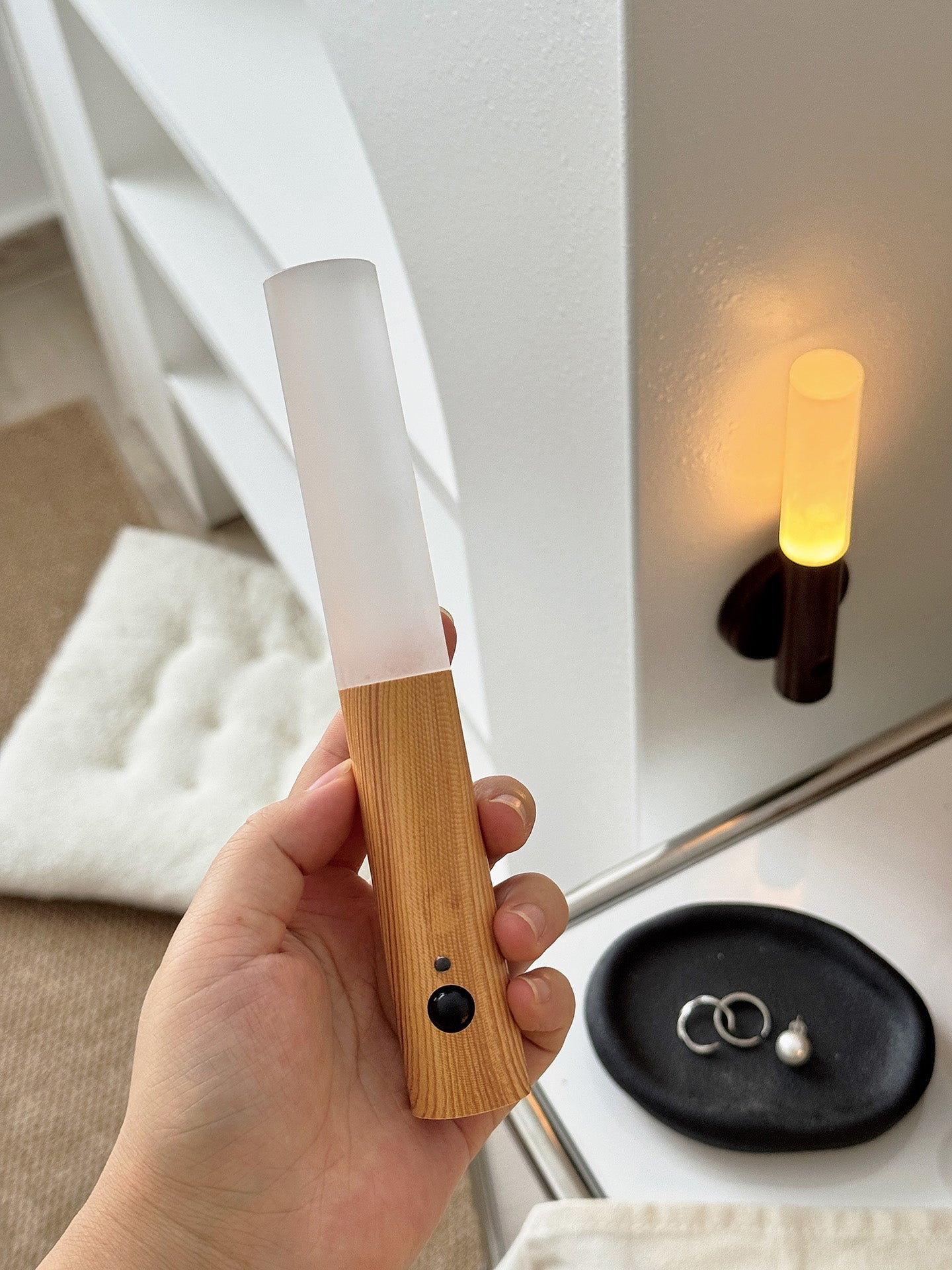 Hexl Magnet Rechargeable Wall Lamp