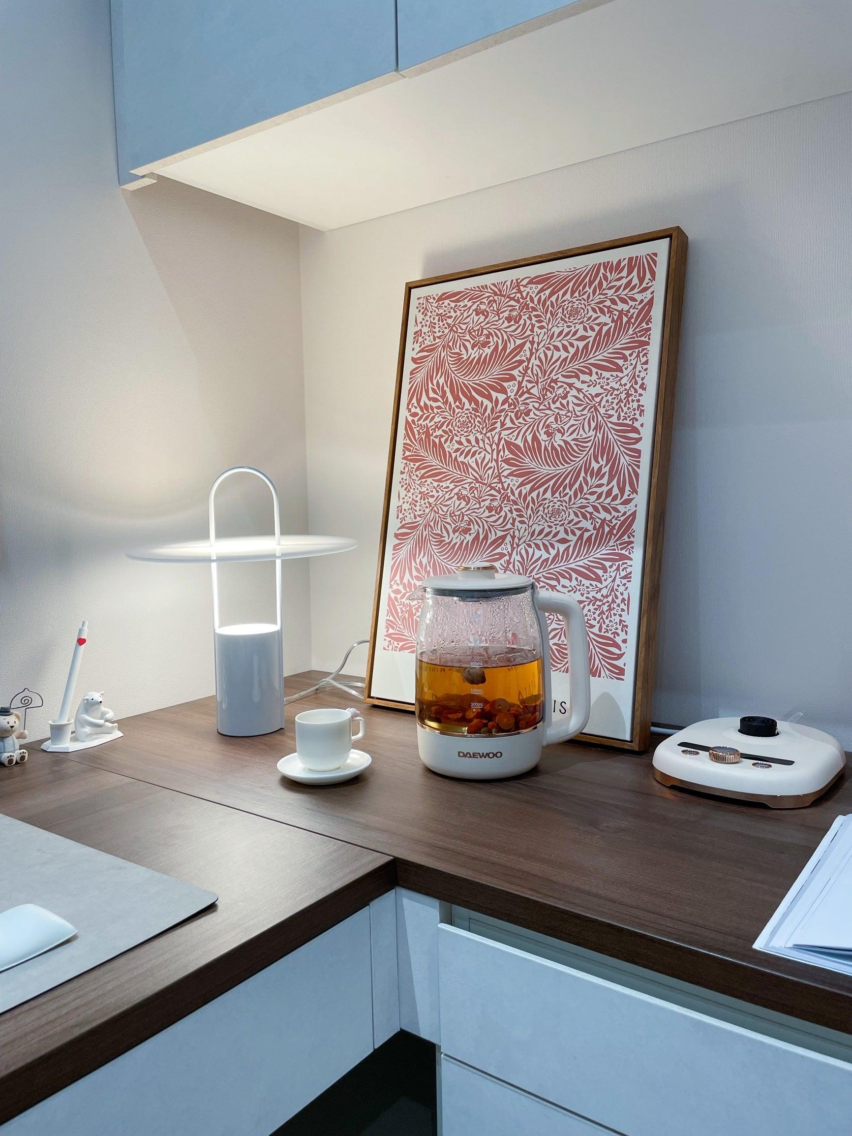 Hattie Modern Table Lamp