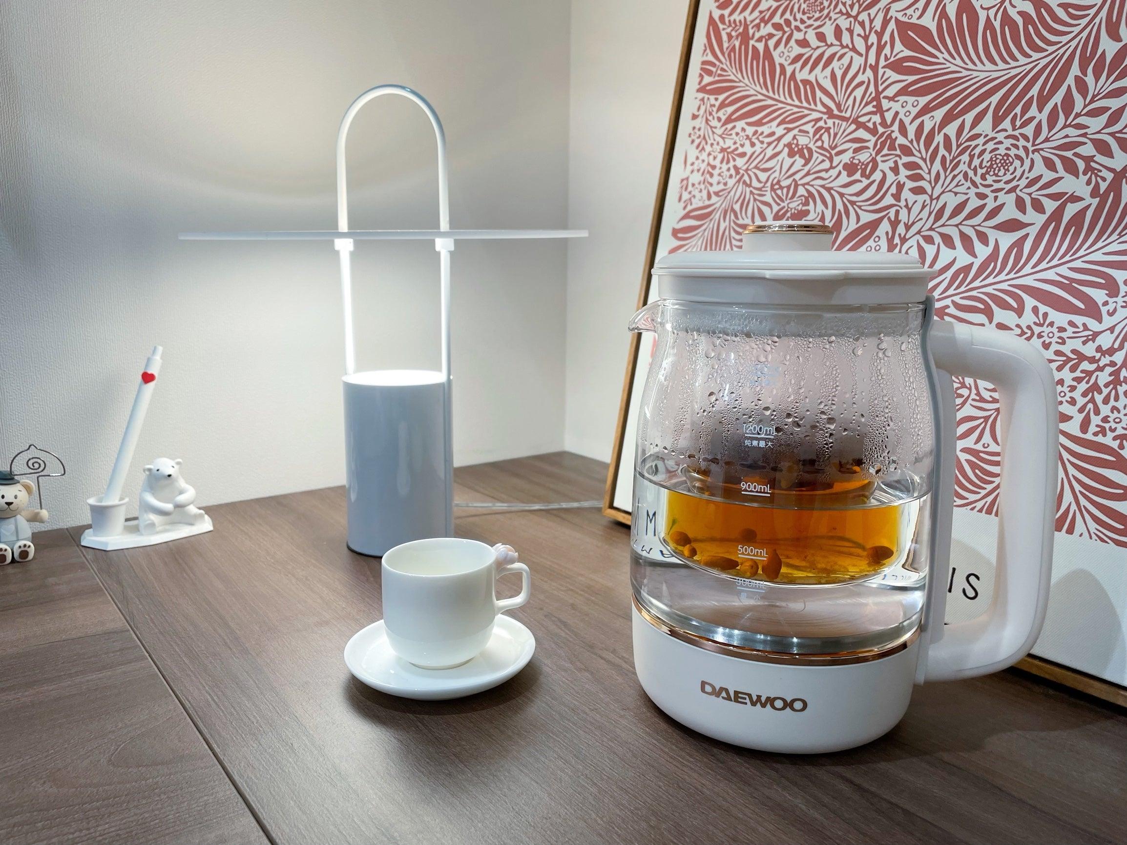 Hattie Modern Table Lamp
