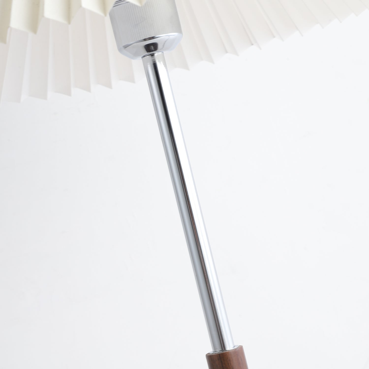 Syliriella Modern Wood Table Lamp