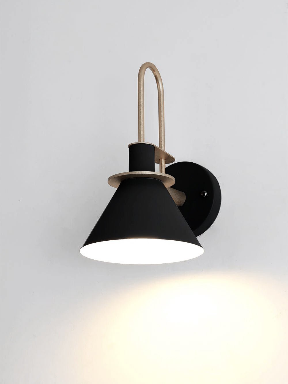 Solerine Wall Lamp Black Gold Minimalist