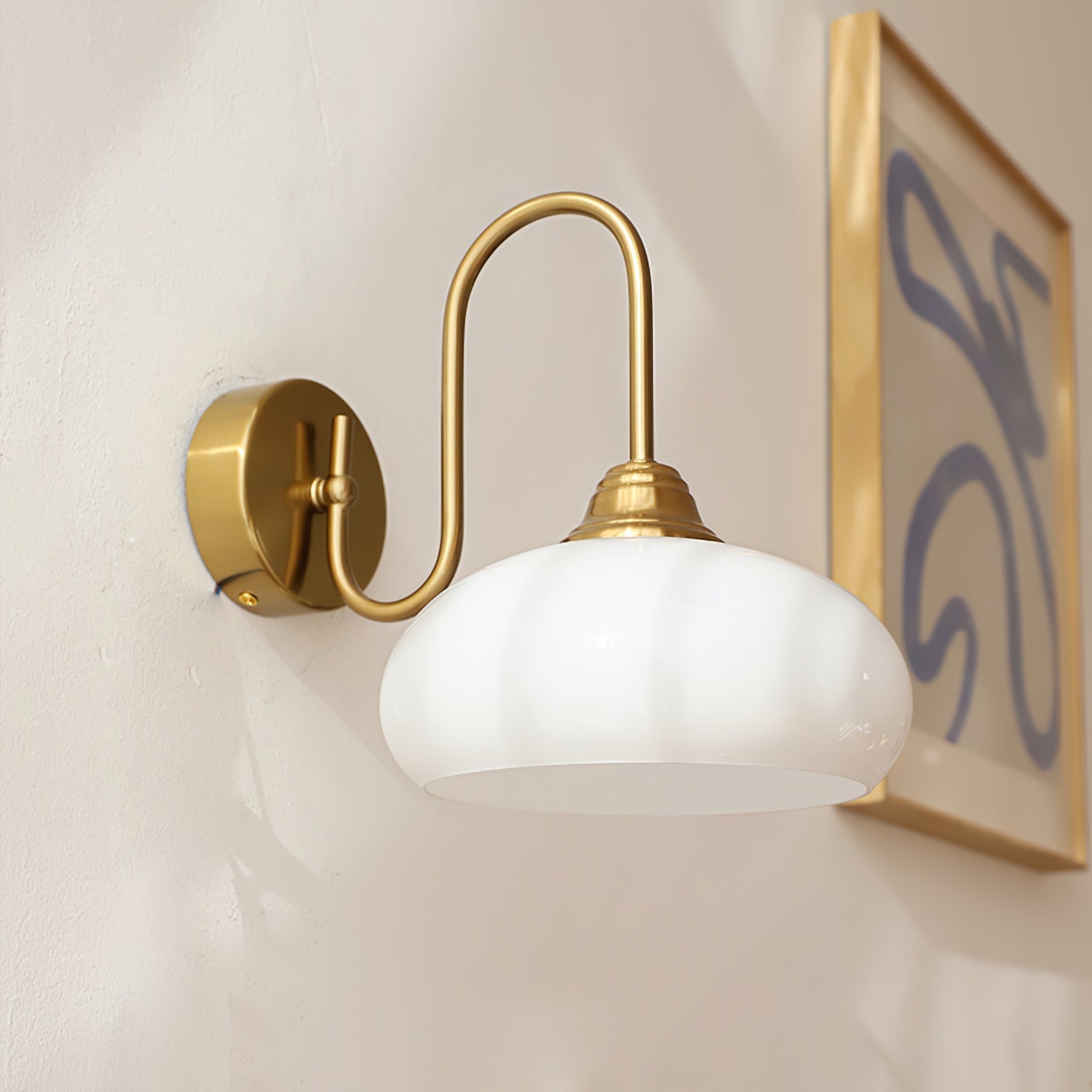 Ophaan Wall Light