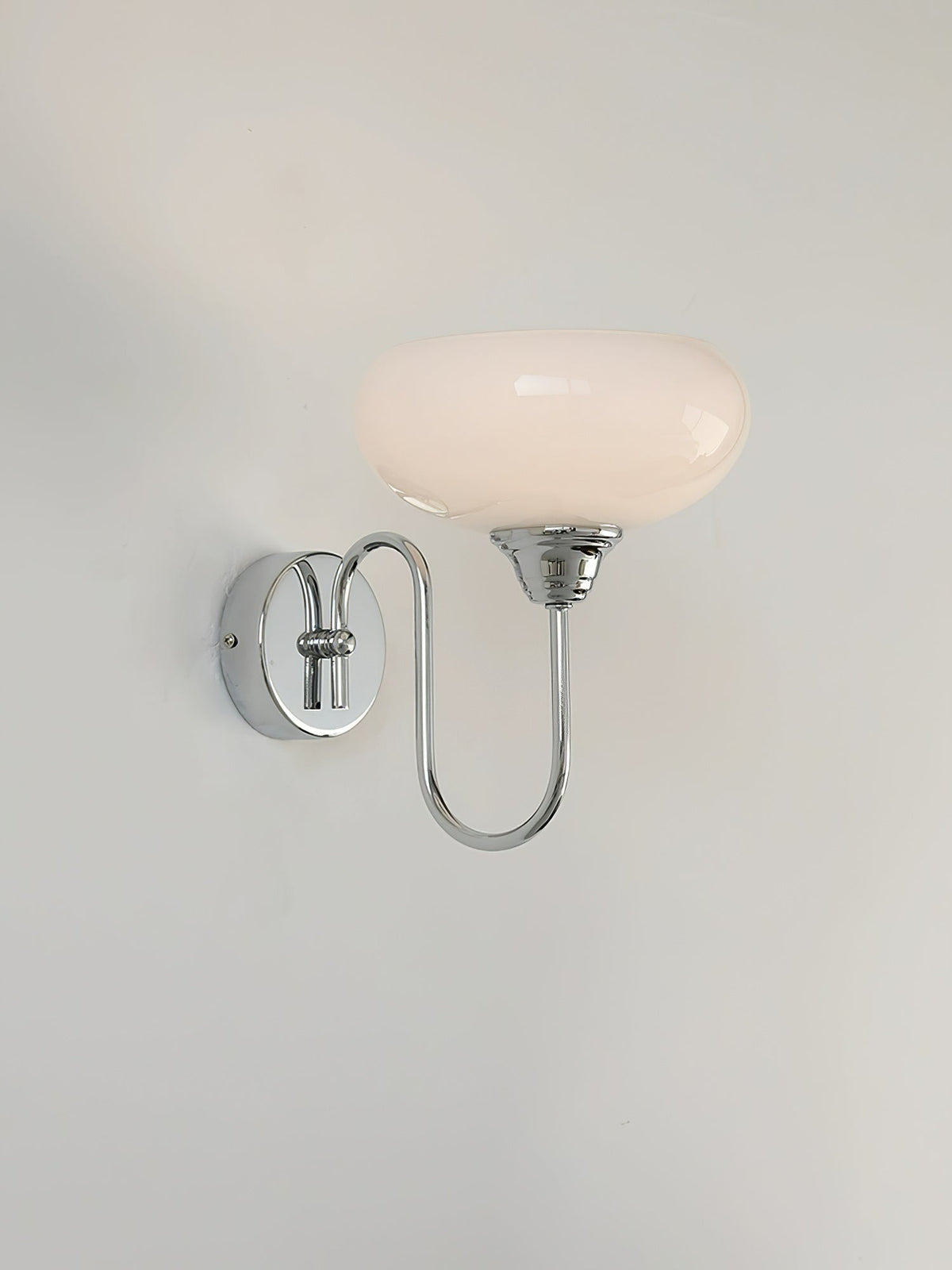 Ophaan Wall Light