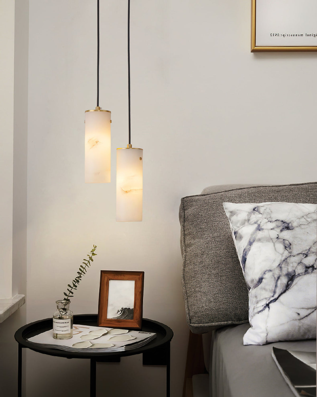 Lyvina Vertical Alabaster Pendant Light