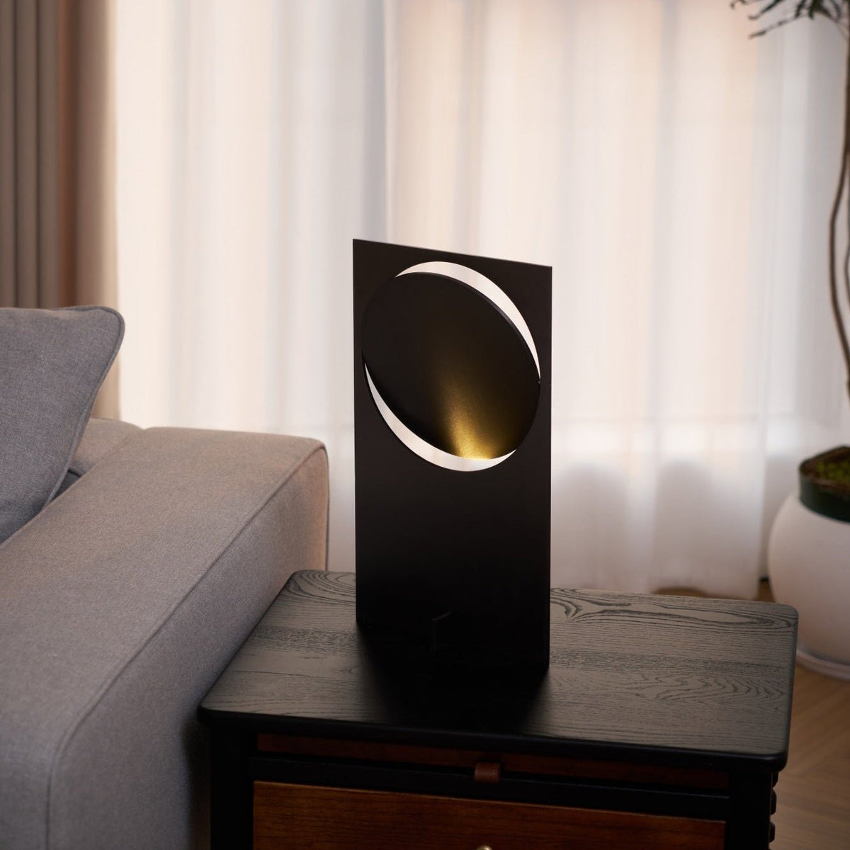Sixor Steel Futuristic Table Lamp