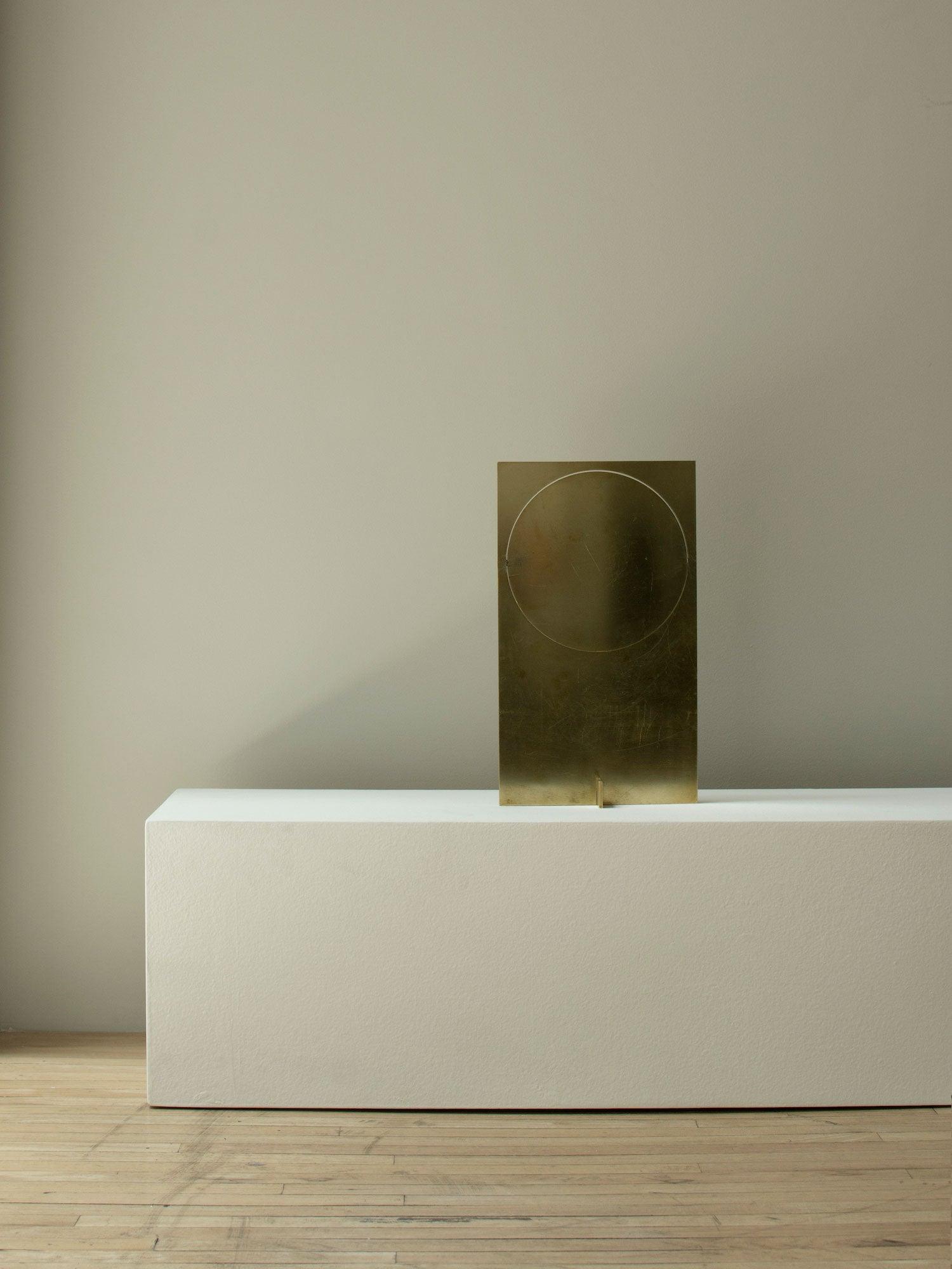 Terieriella Rotating Disc Table Lamp