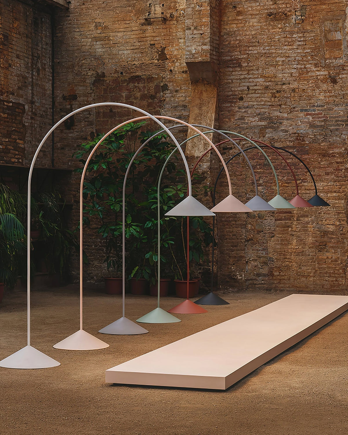 Civara Minimalist Floor Lamp
