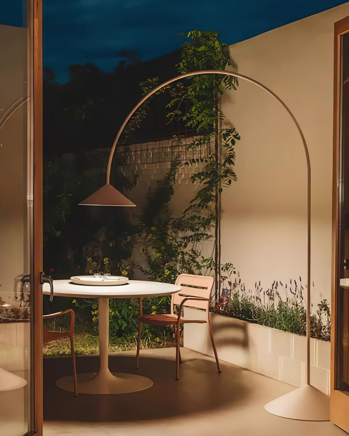 Civara Minimalist Floor Lamp