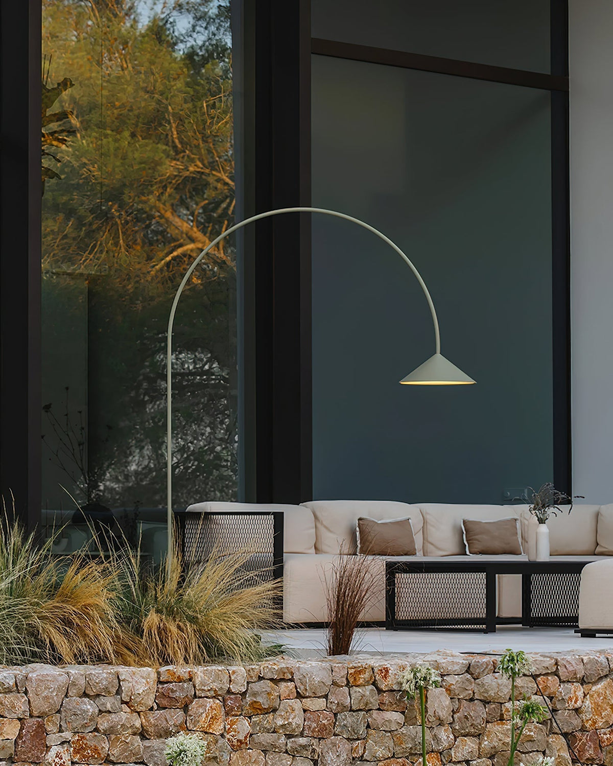 Civara Minimalist Floor Lamp