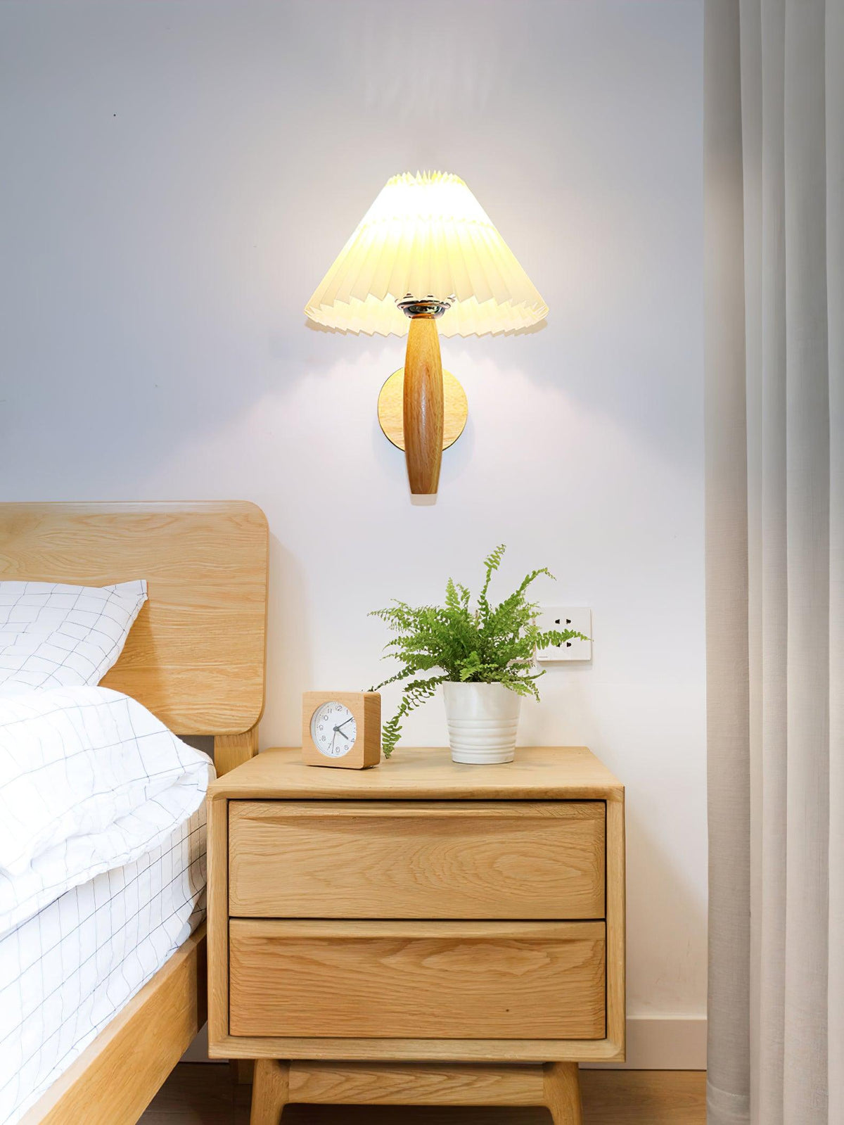 Elvivelle Modern Wood Wall Lamp