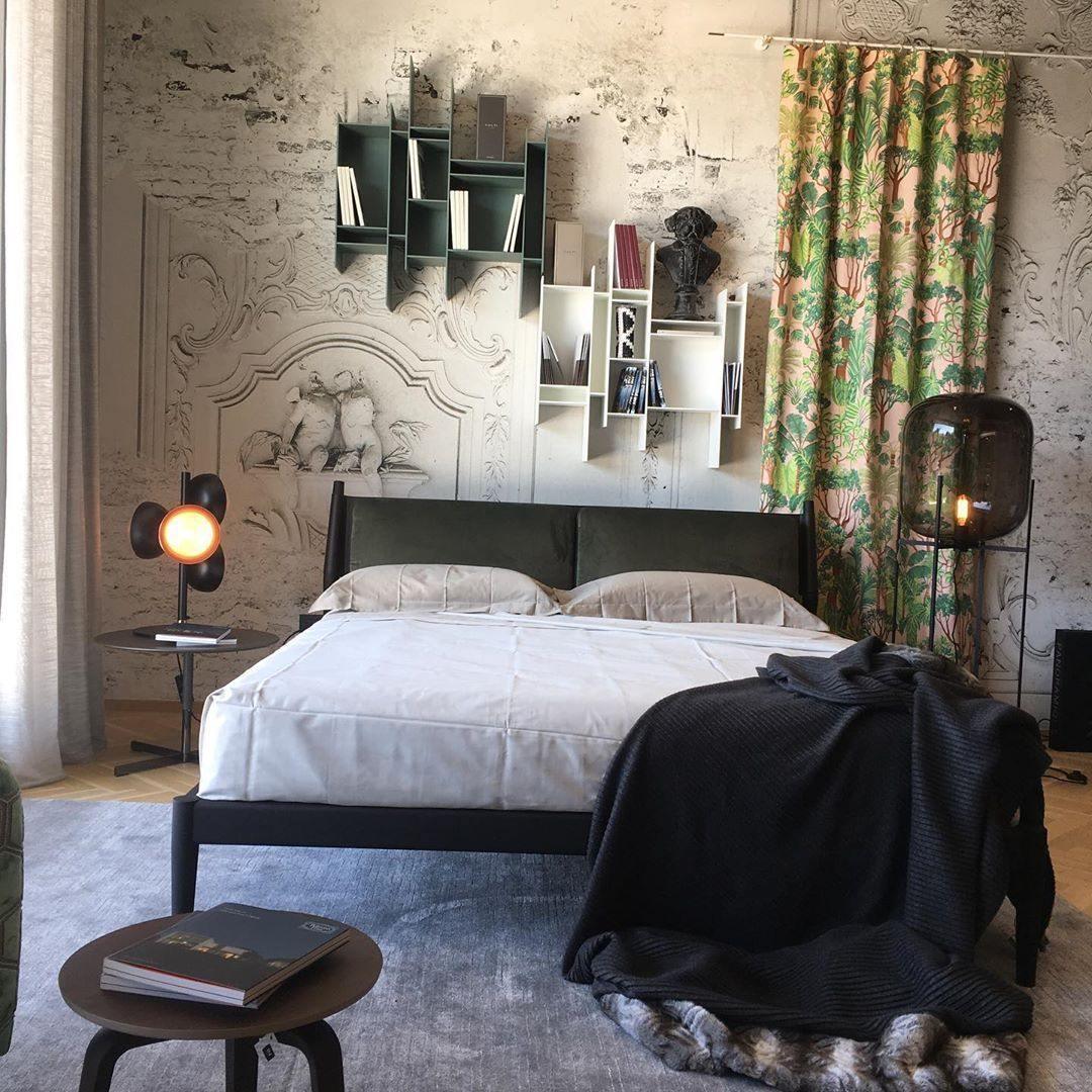 Liorivelia Glass Industrial Floor lamp