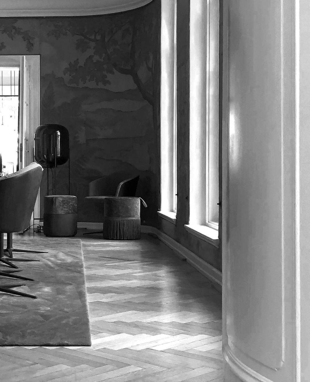 Liorivelia Glass Industrial Floor lamp