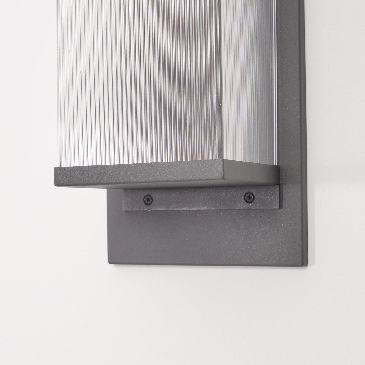 Hattie Modern Table Lamp