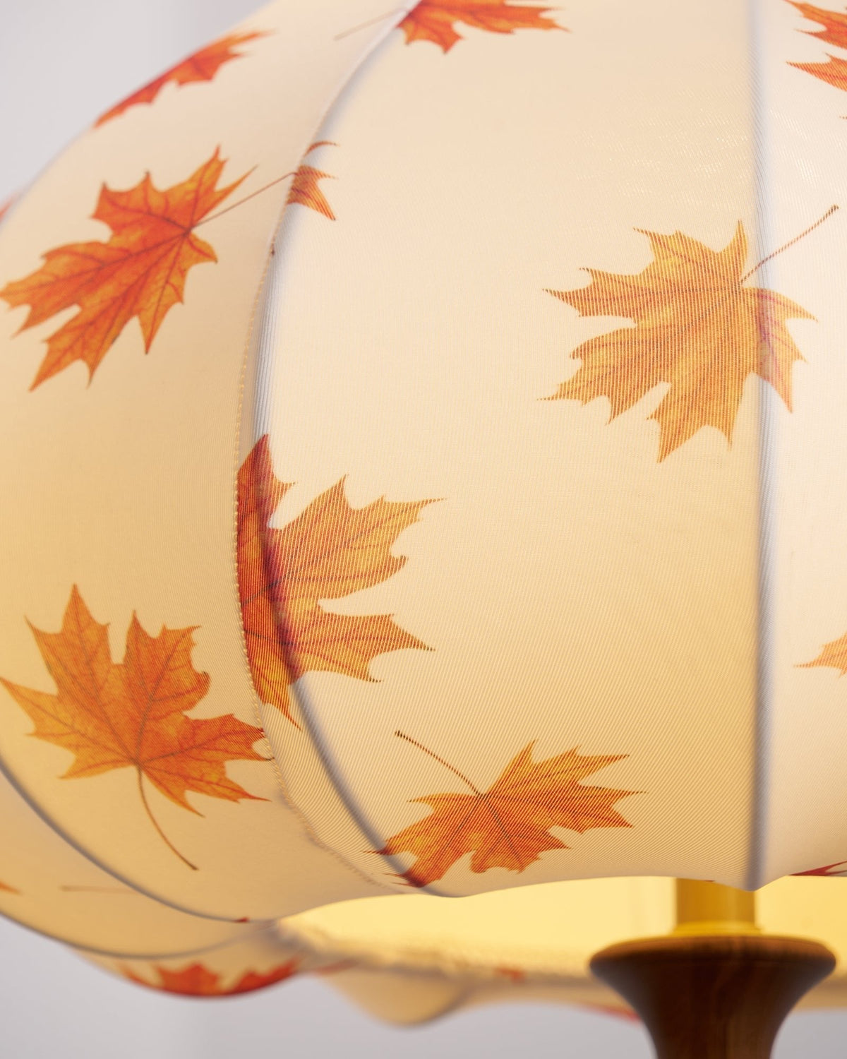 Qrathen Wood Fabric Retro Floor Lamp