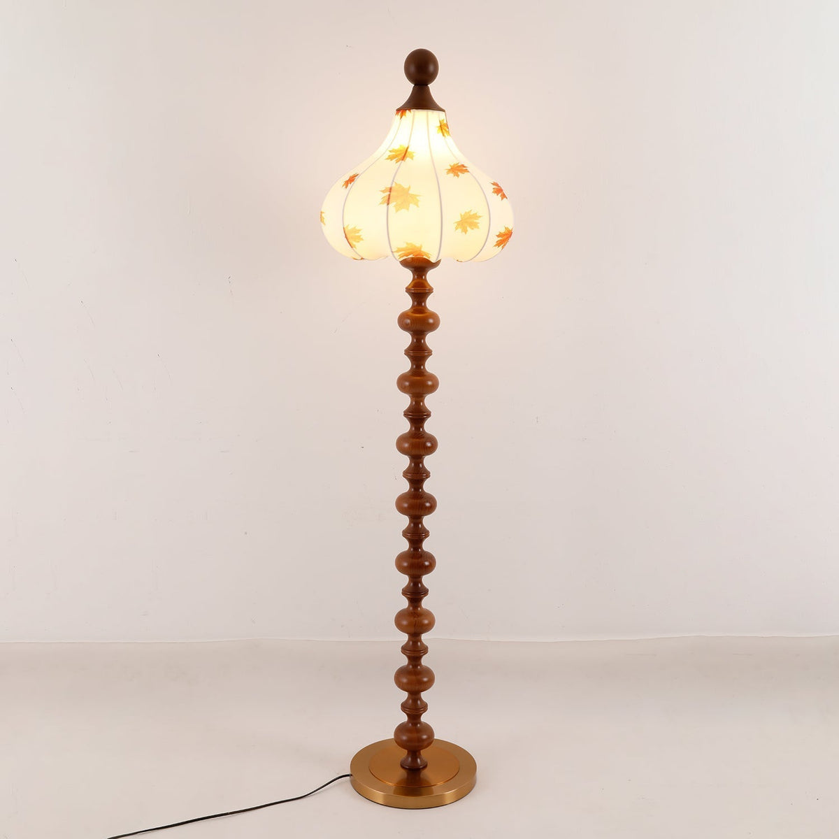 Qrathen Wood Fabric Retro Floor Lamp