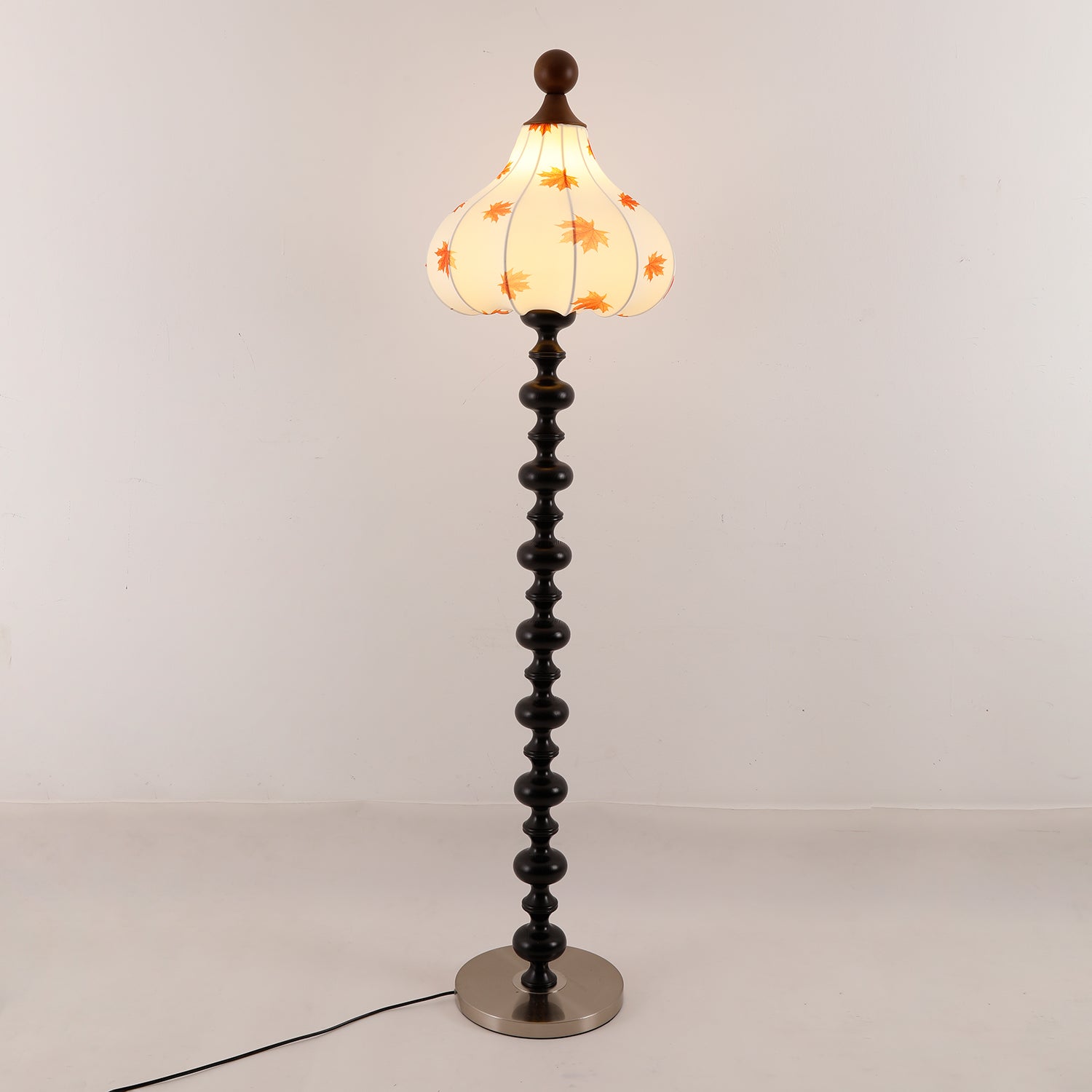 Qrathen Wood Fabric Retro Floor Lamp