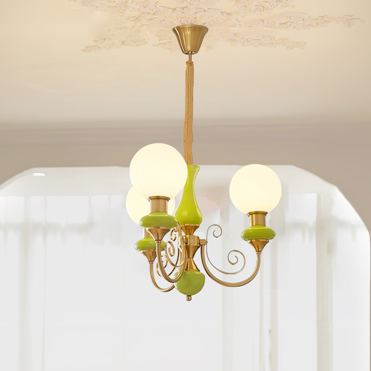 Lustra Chandelier Green Shades Gold Curved Arms - Neutral Decor