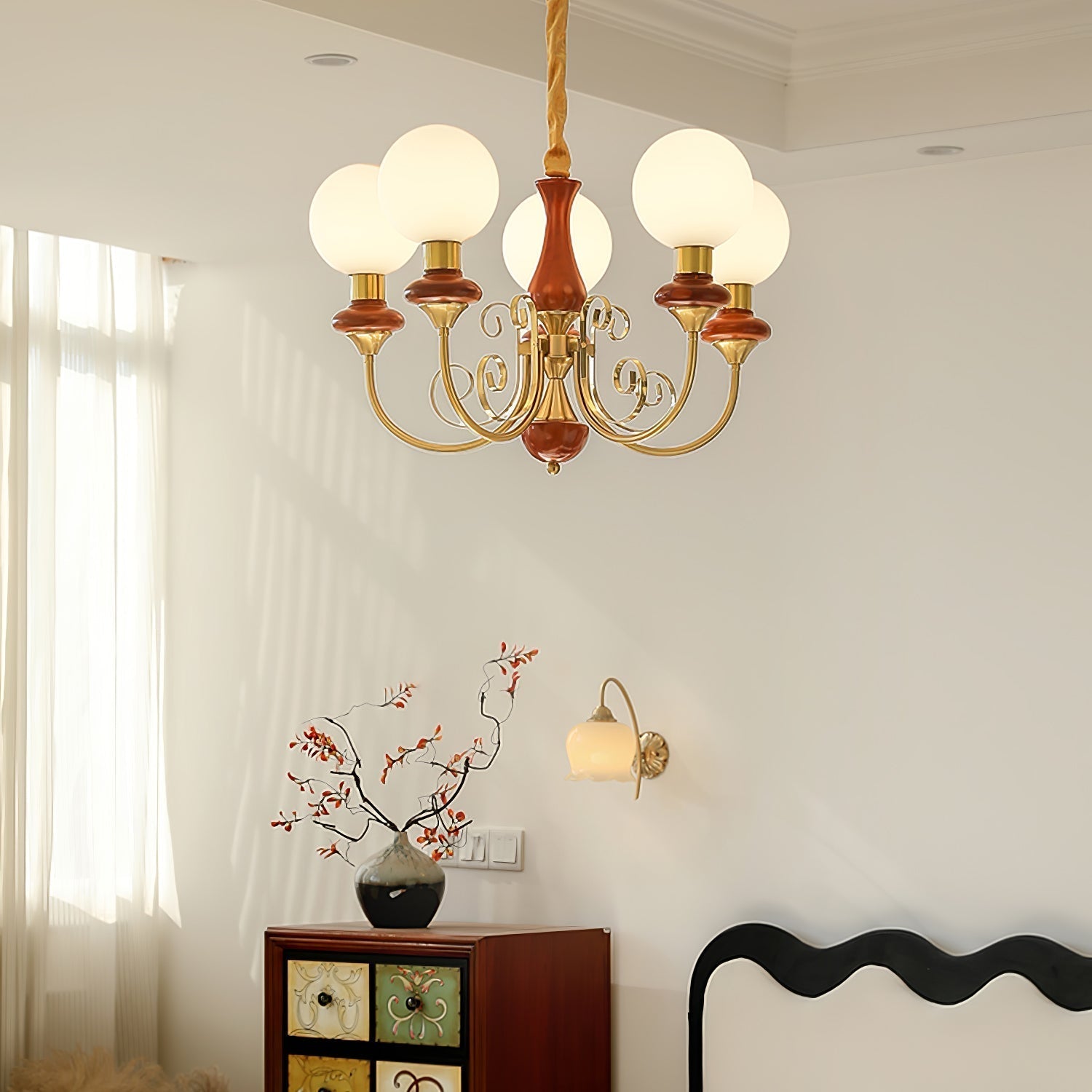 Lustra Chandelier Green Shades Gold Curved Arms - Neutral Decor