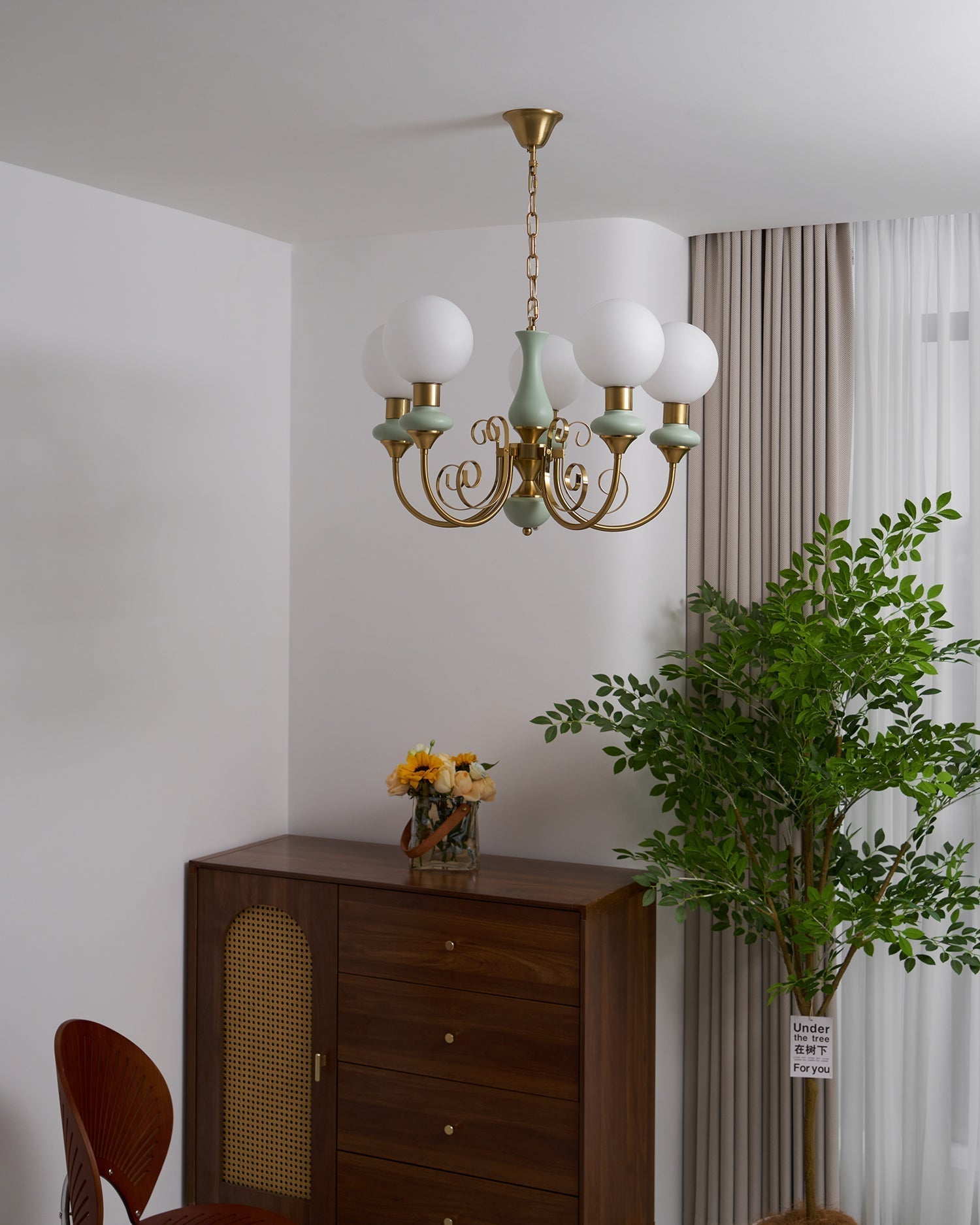 Lustra Chandelier Green Shades Gold Curved Arms - Neutral Decor