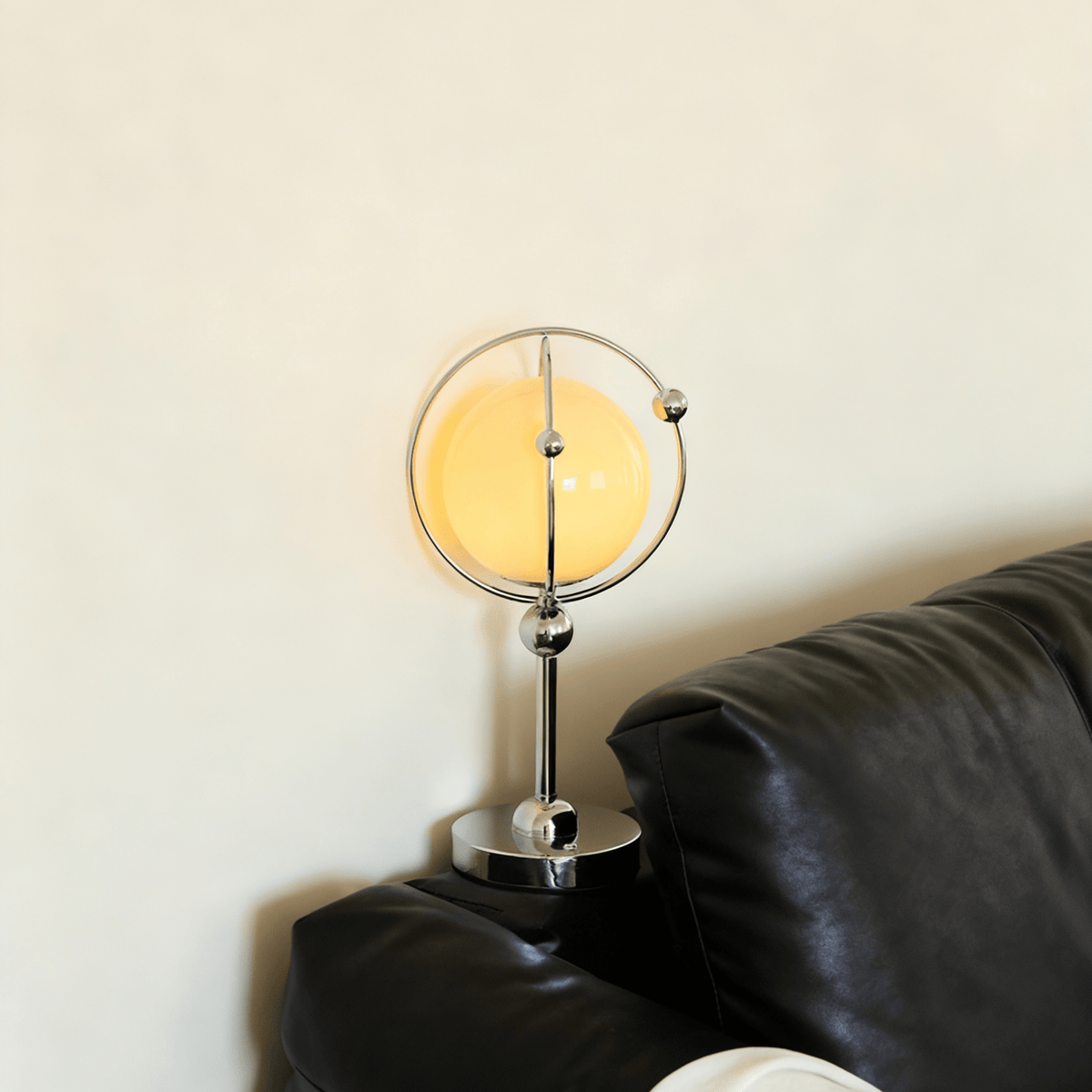 Norarira Orb Cage Table Lamp
