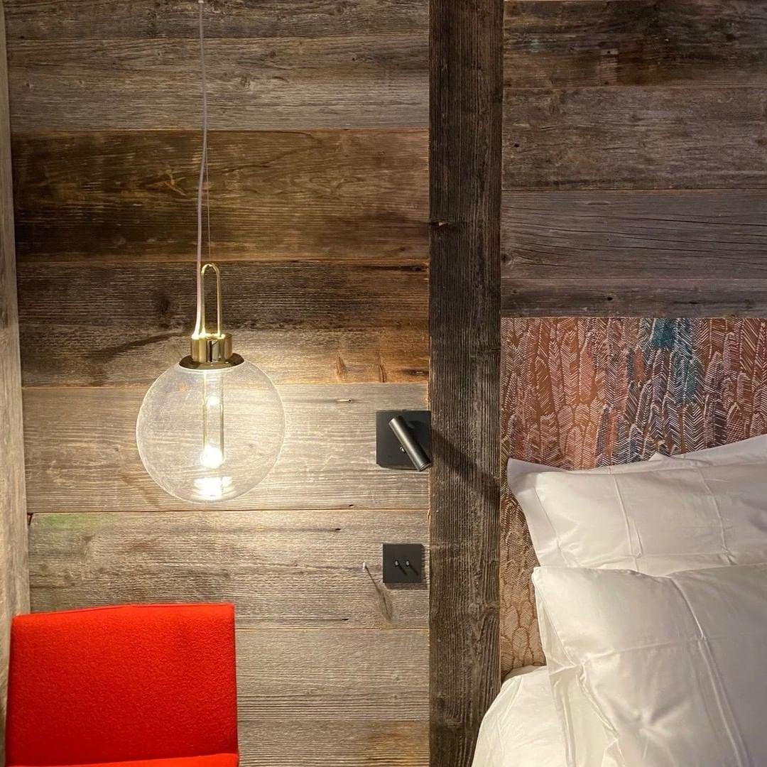 Veloenne Chic Orb Pendant Lamp