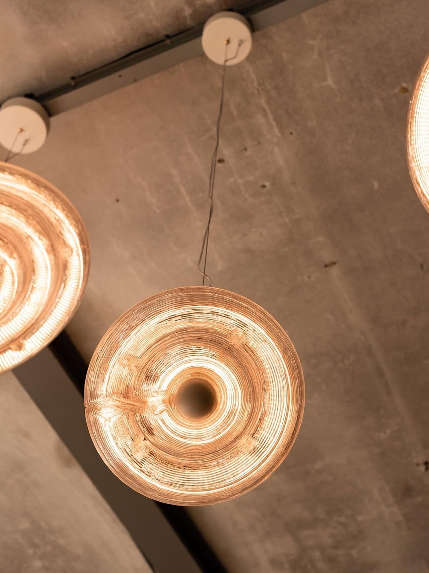 Ocrf Ripple Pendant Lamp
