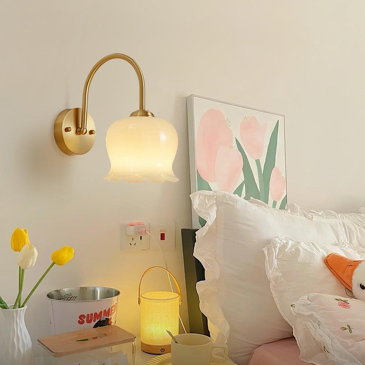 Avcarora Premium Nordic Art Brass Glass Wall Lamp
