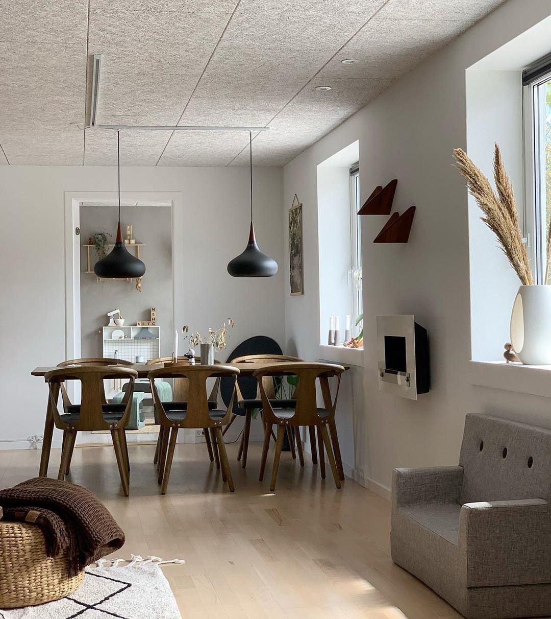 Aelorn Aluminum & Wood Industrial Pendant Light