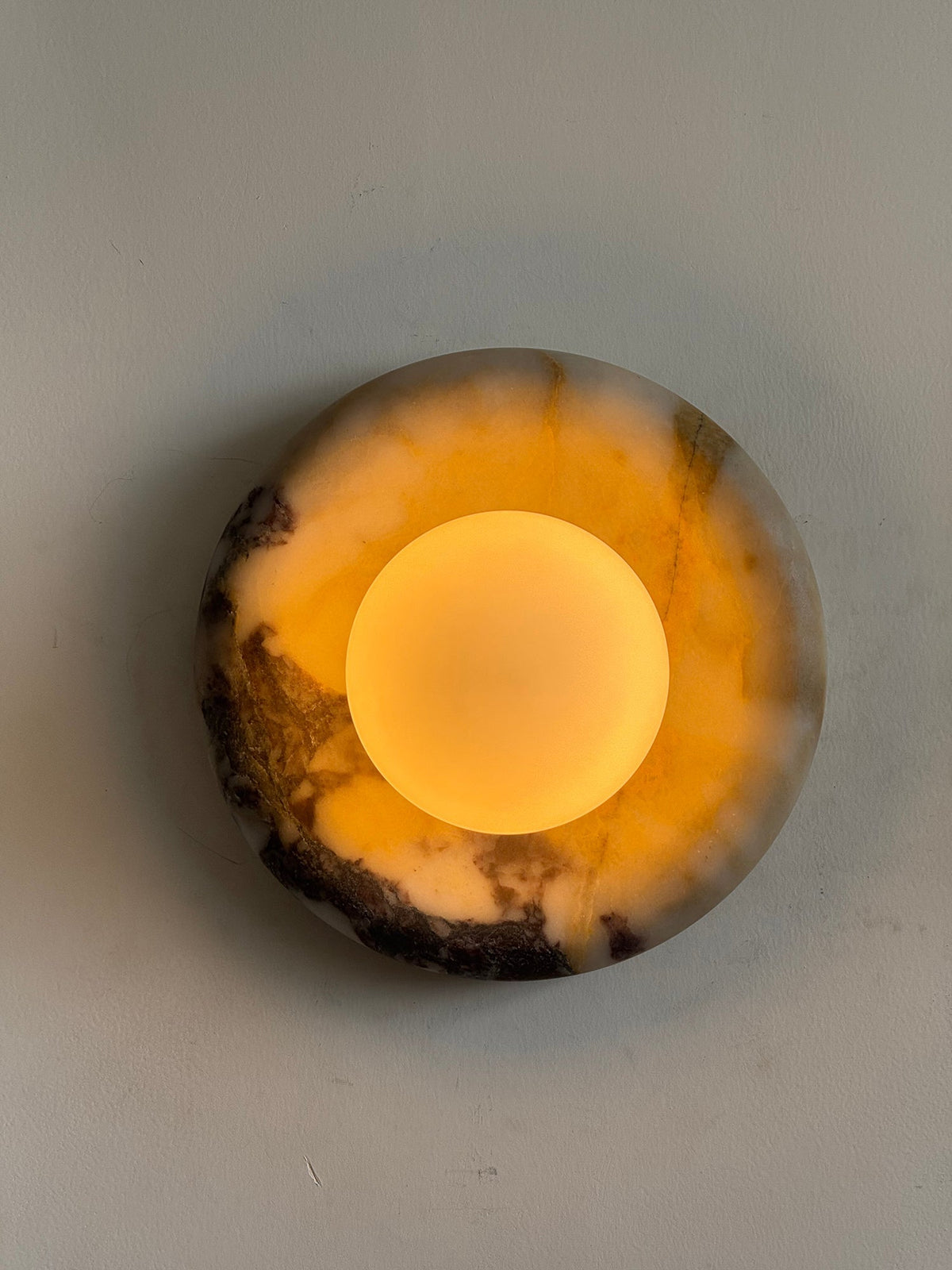 Alsorarae Wall Lamp