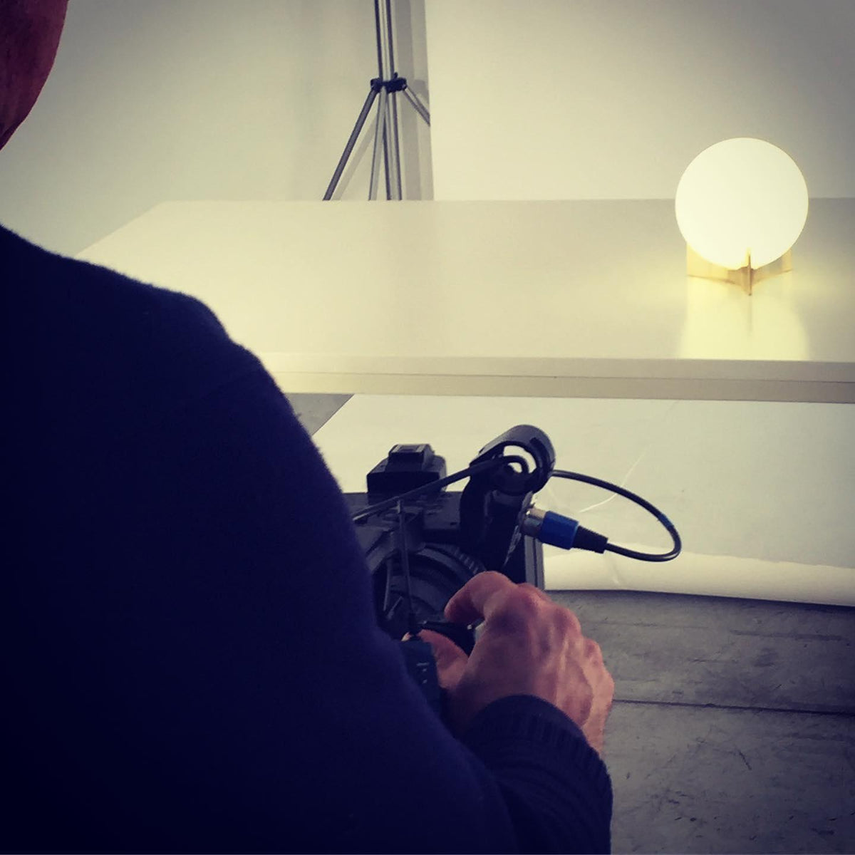 Avo Contemporary Table Lamp