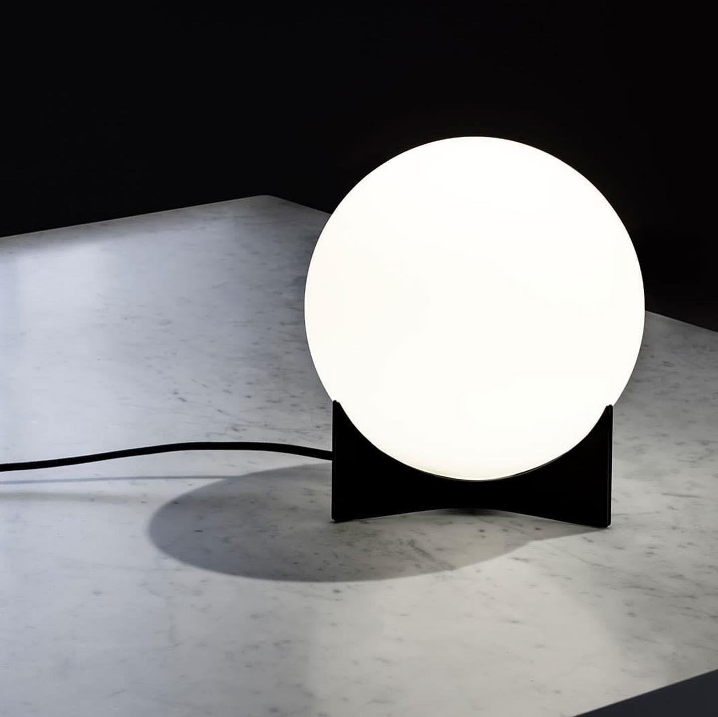 Avo Contemporary Table Lamp