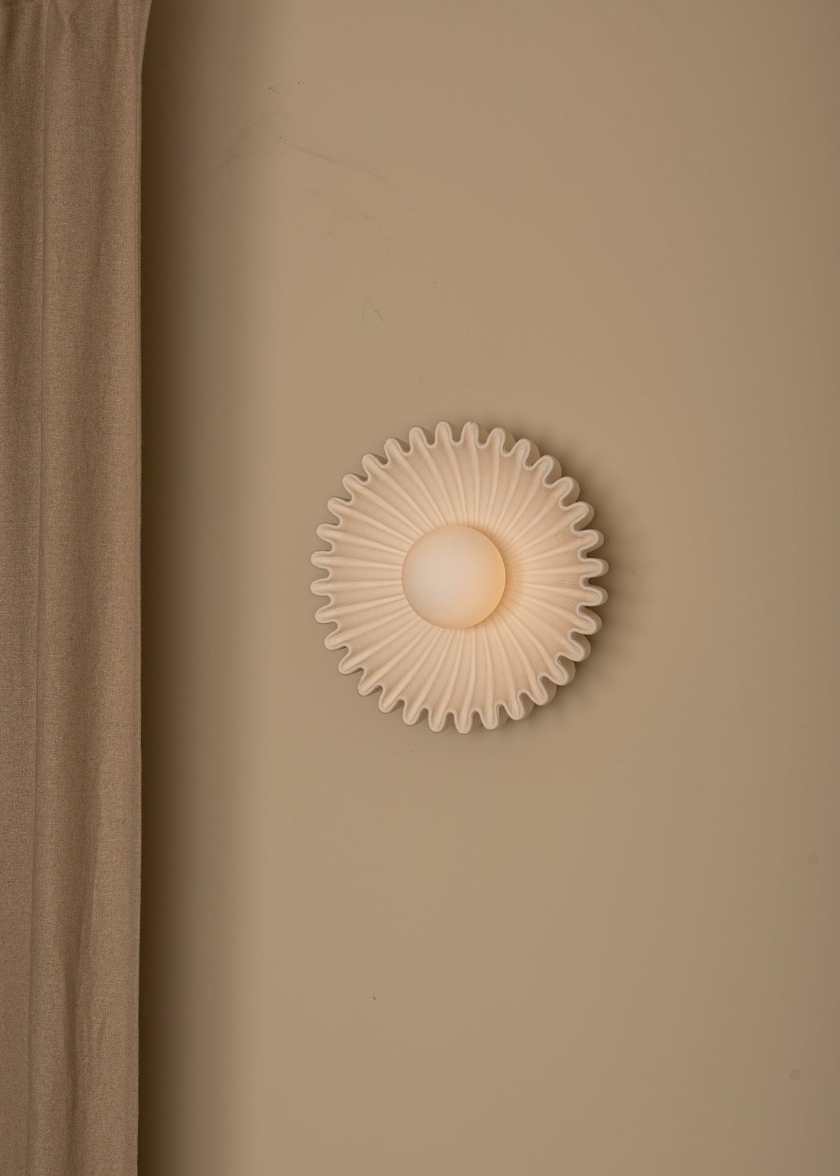 Viraisaya Wall Lamp