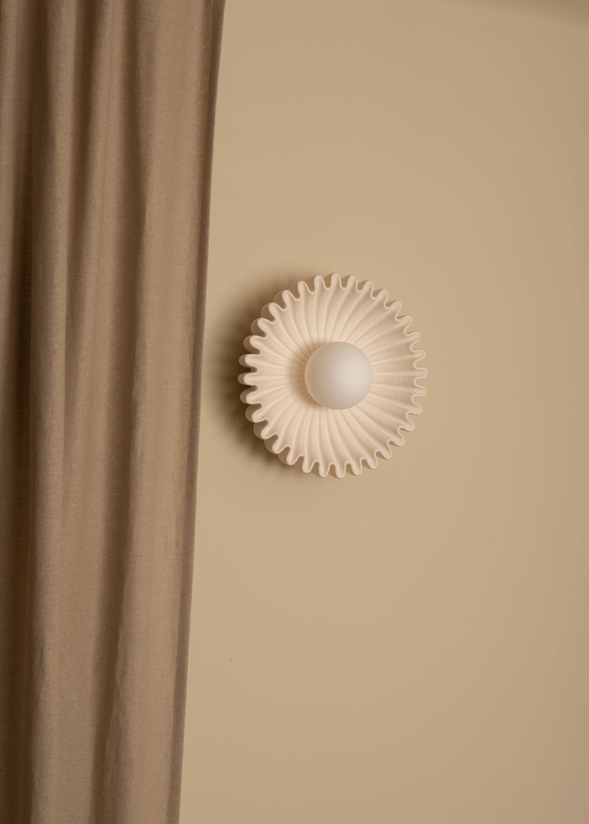 Viraisaya Wall Lamp