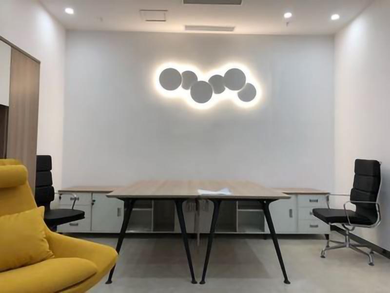 Arelis Geometric Disc Wall Lamp