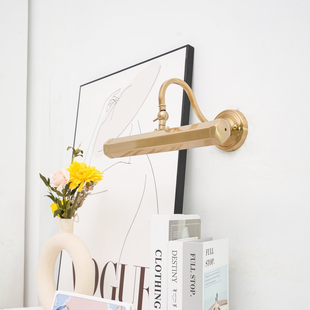 Teriaora Modern Minimalist Wall Lamp