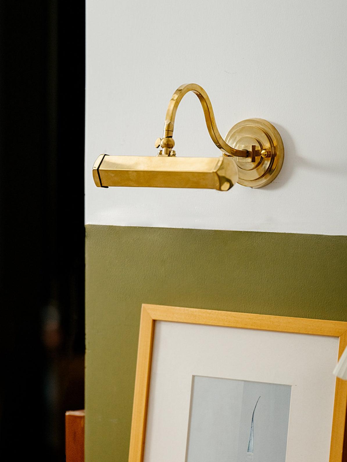 Teriaora Modern Minimalist Wall Lamp