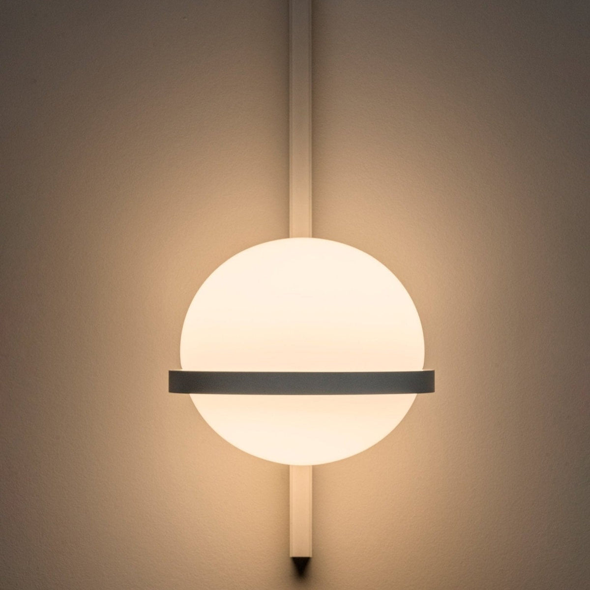 Suren Indoor  Outdoor Wall Light