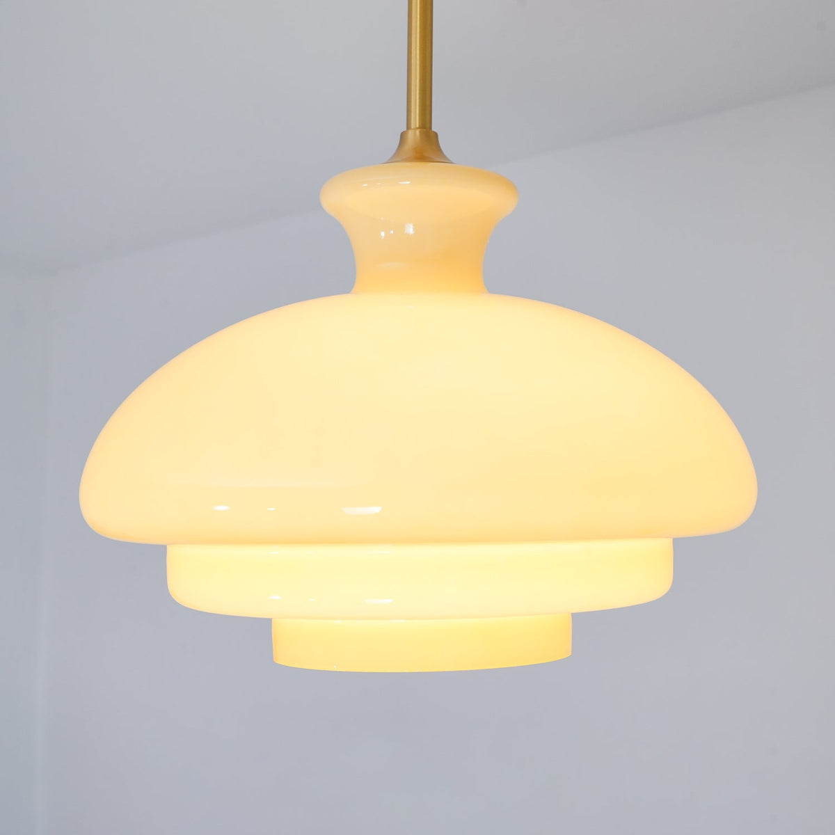 Sunbeam Modern Glass Pendant Lamp