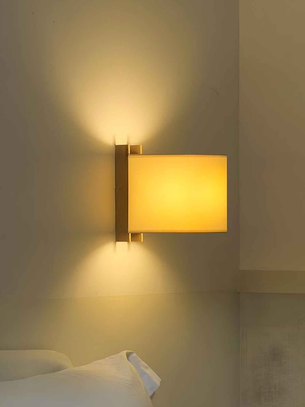 Mirarenne Minimalist Fabric Wall Light