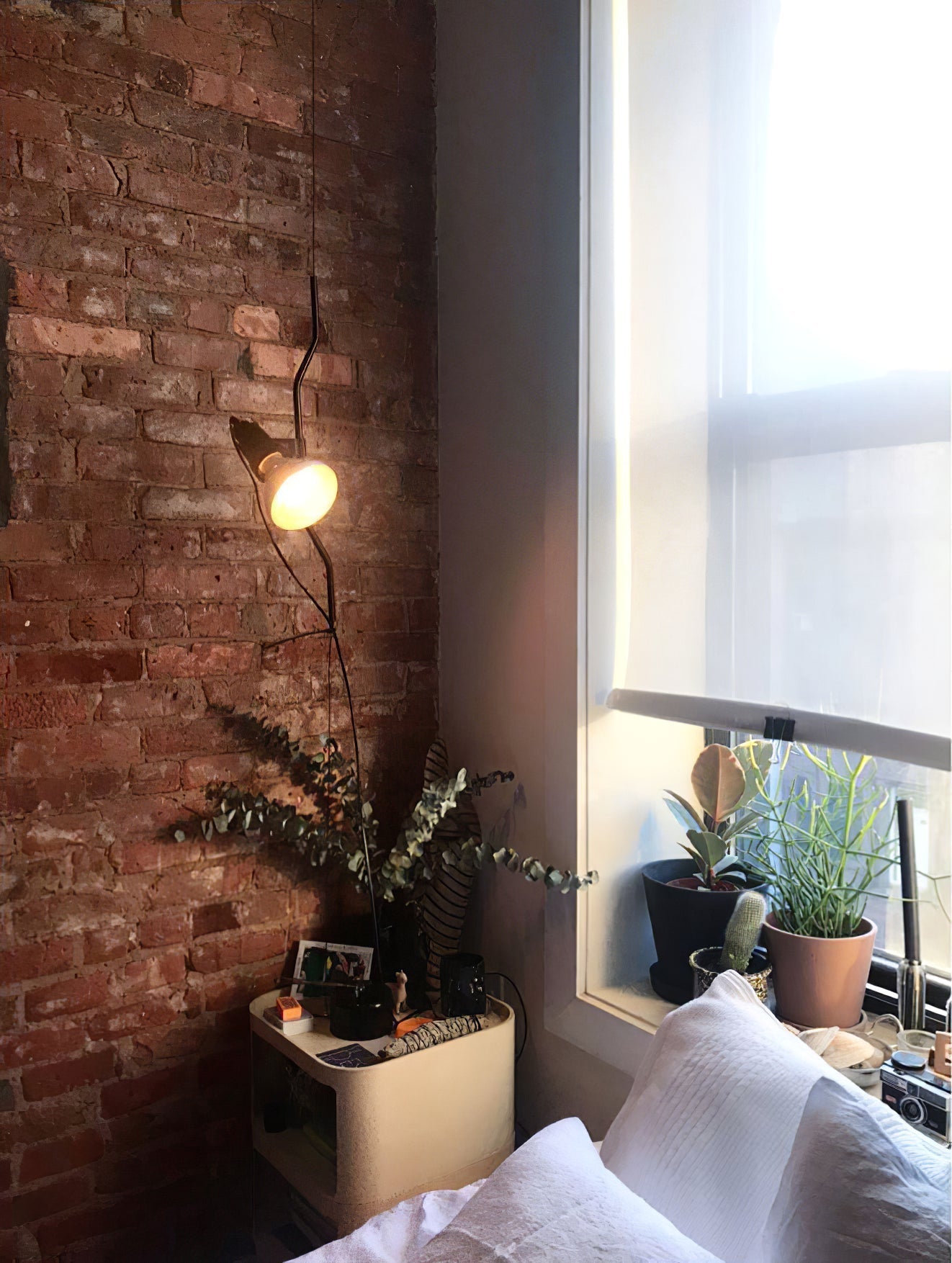 Ilthair Modern Minimalist Pendant Light - Neutral Decor