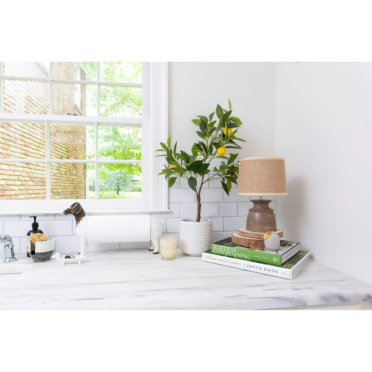 Jarot Wood Table Lamp